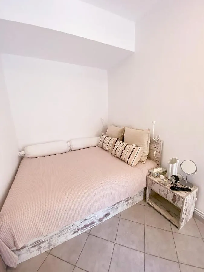 A Wonderful Apartment In Front Of The Sea! Peraia